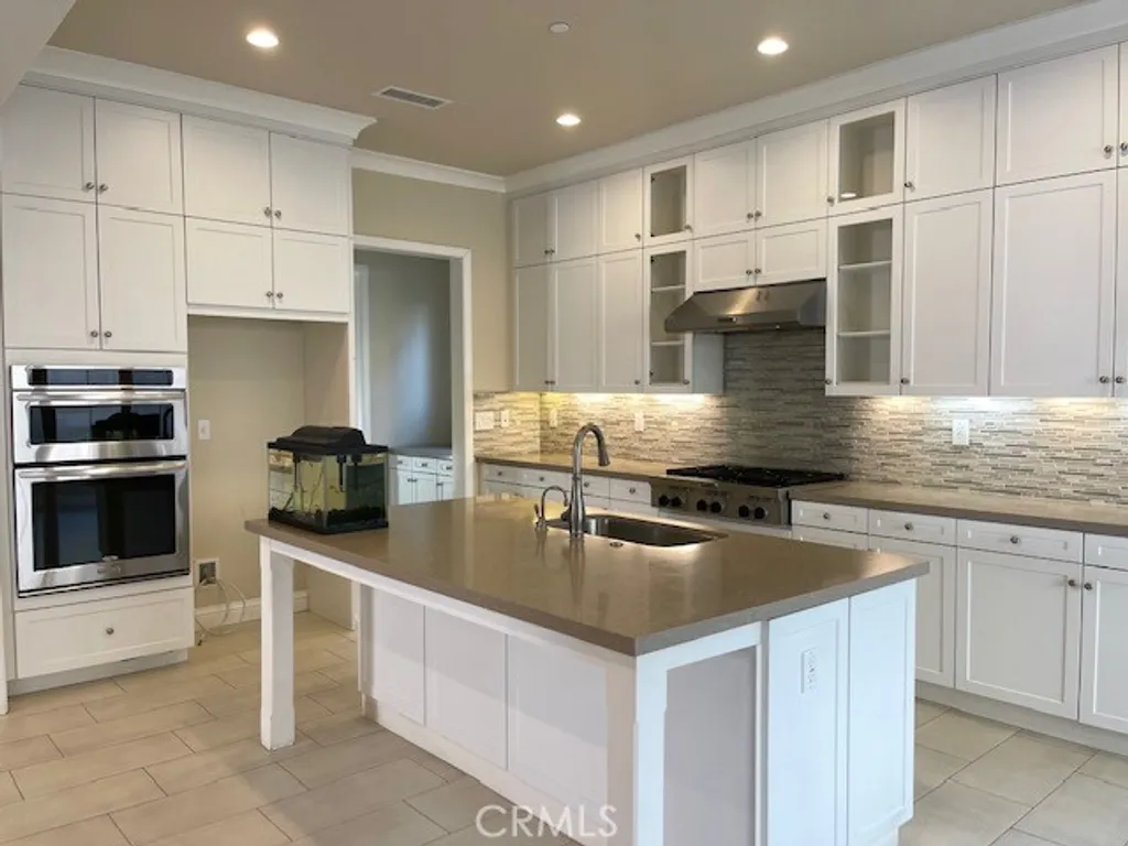 Additional image 5 of 61 Bloomington, Irvine, CA 92620