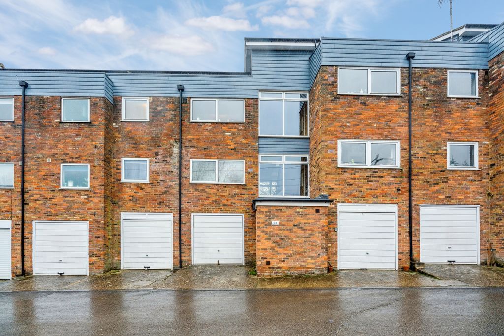 Additional image 7 of Studio for saleWhite Hill Court, Berkhamsted, Hertfordshire HP4