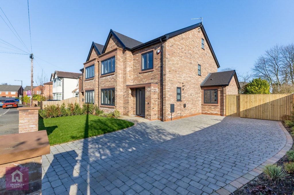 Additional image 35 of 5 bed semi-detached house for saleBrentwood Crescent, Altrincham WA14
