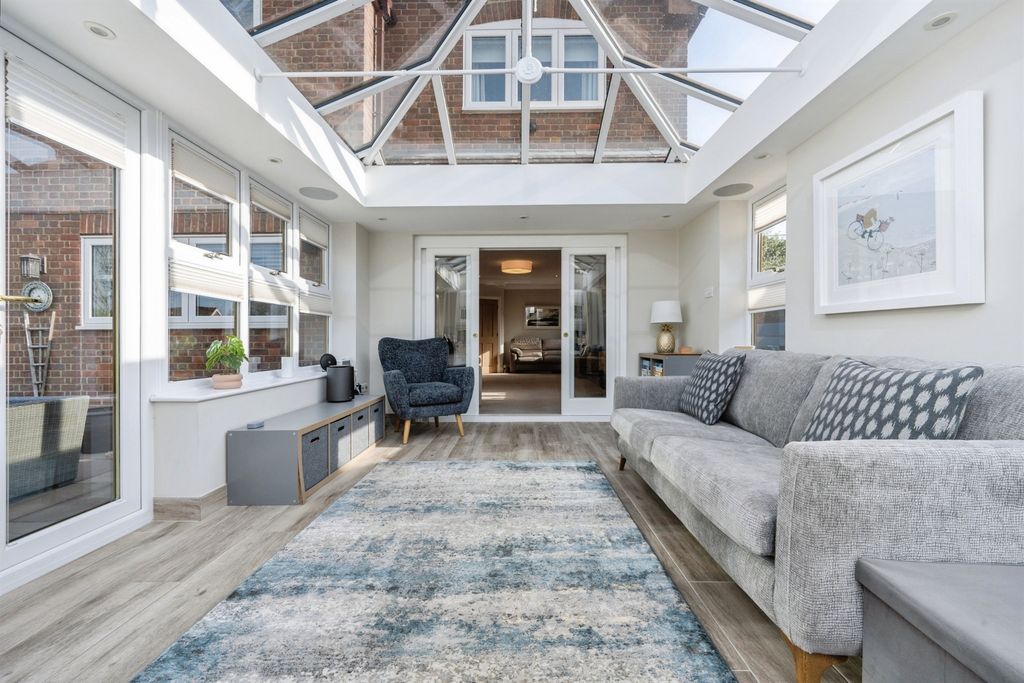 Additional image 4 of 4 bed detached house for saleMarroway, Weston Turville, Aylesbury HP22