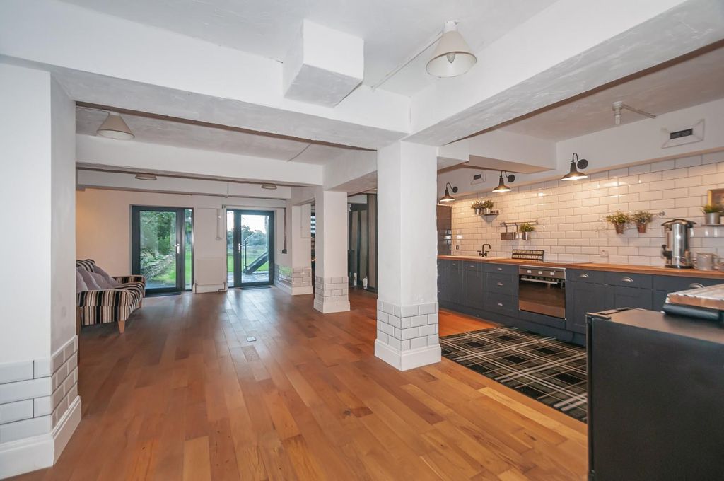 Additional image 12 of 4 bed detached house for saleThe Rockeries, 16 New Walk, Beverley HU17