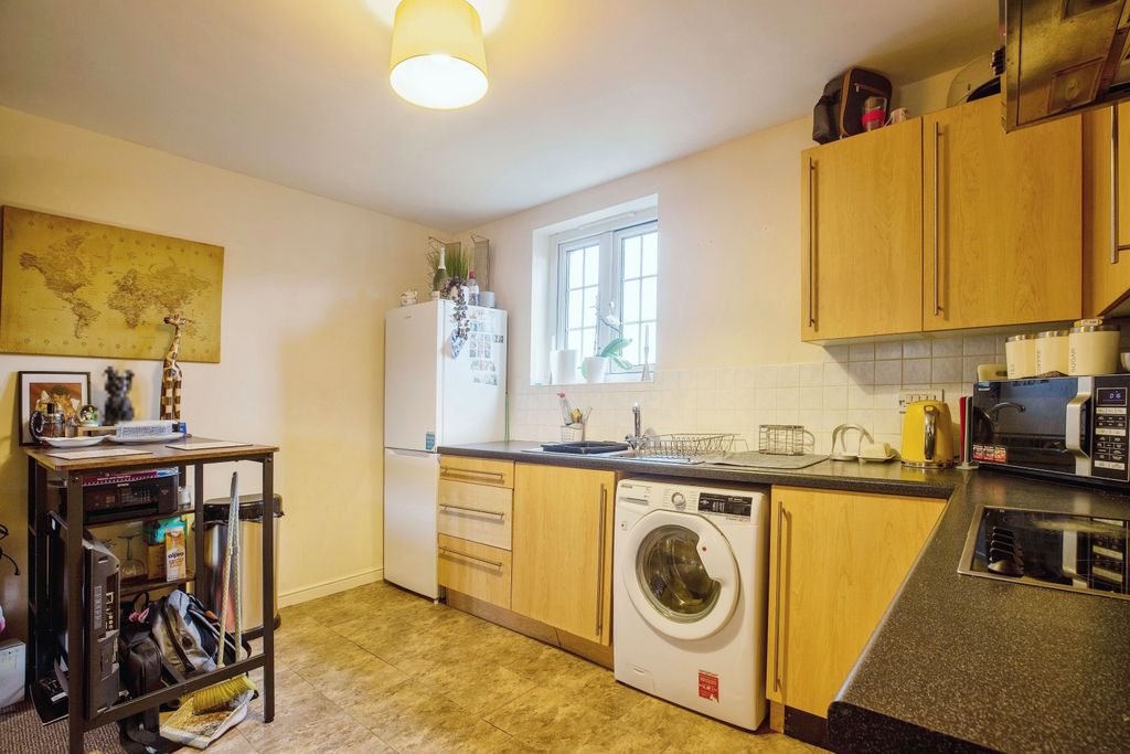 Additional image 5 of 2 bed flat for saleLangwood Court, Haslingden, Rossendale, Lancashire BB4