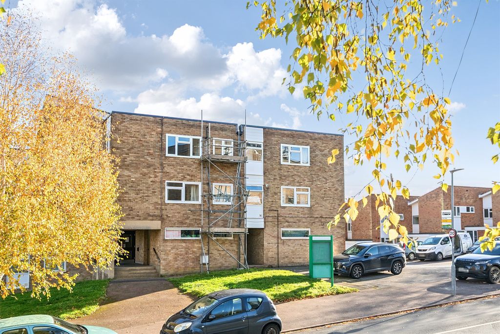 Additional image 12 of 1 bed flat for saleHilltop Road, Berkhamsted HP4