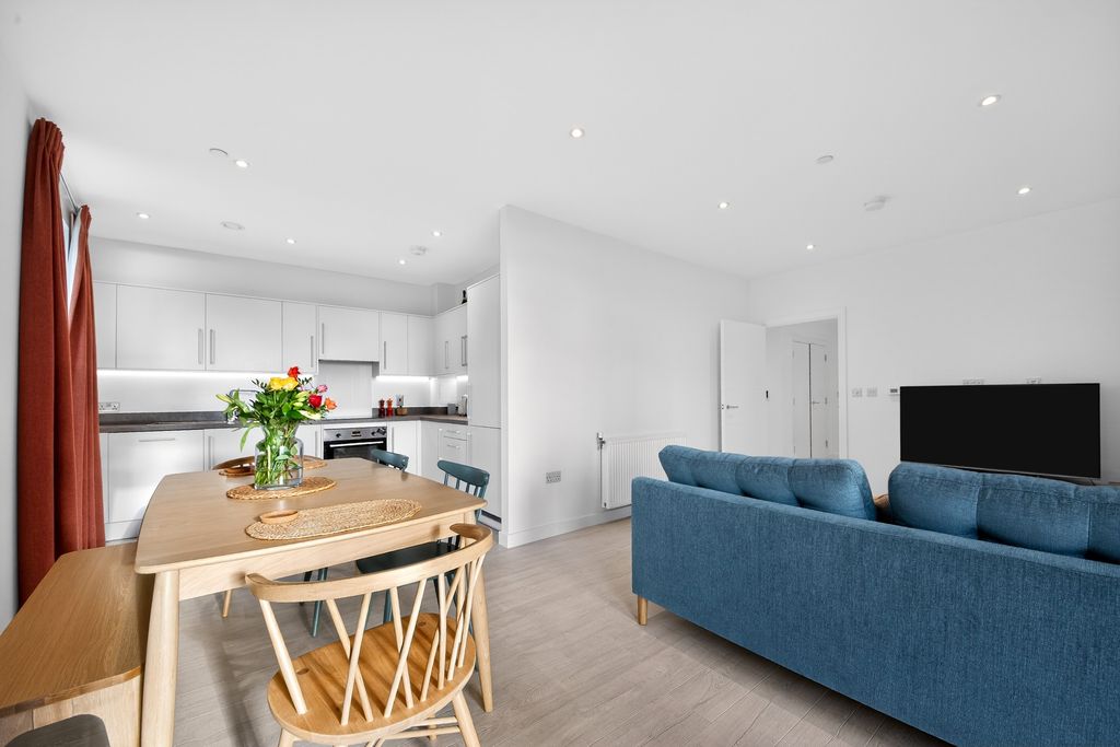 Additional image 9 of 3 bed flat for sale3 Kings Hill, Barking IG11