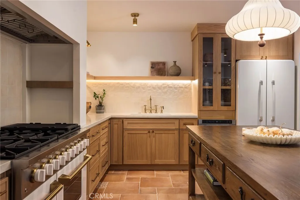 Additional image 16 of 1096 Tulare Dr, Costa Mesa, CA 92626