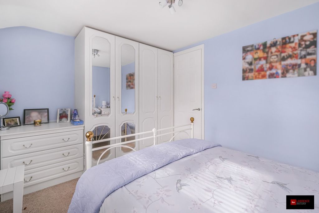 Additional image 40 of 5 bed detached house for saleLee Chapel Lane, Basildon SS16