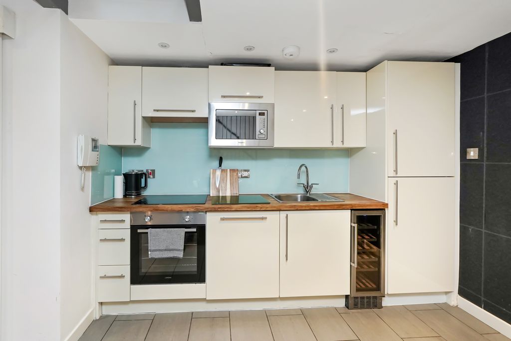Additional image 7 of 1 bed flat for sale21 King's Stables Lane, Grassmarket, Edinburgh EH1