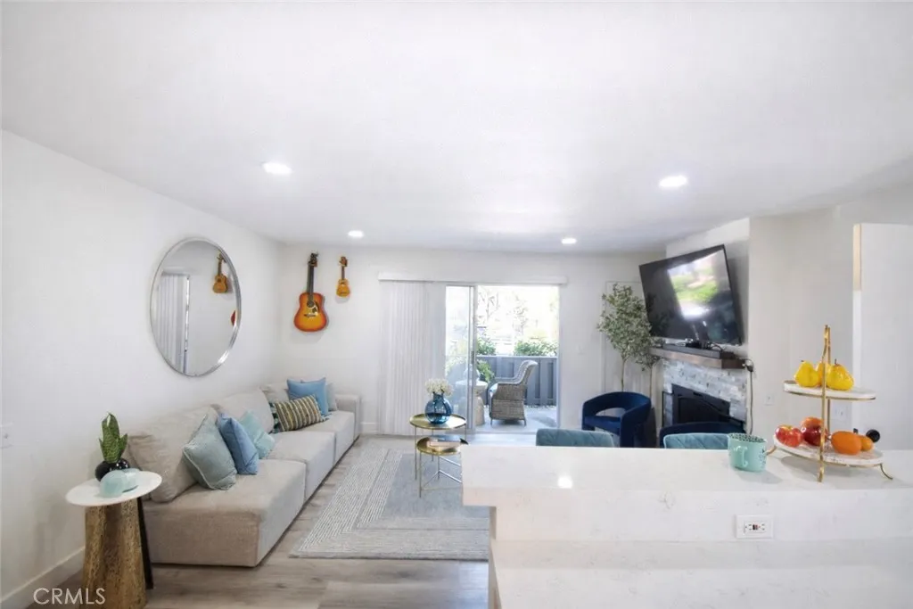 Additional image 7 of 2849 S Fairview St Unit C, Santa Ana, CA 92704