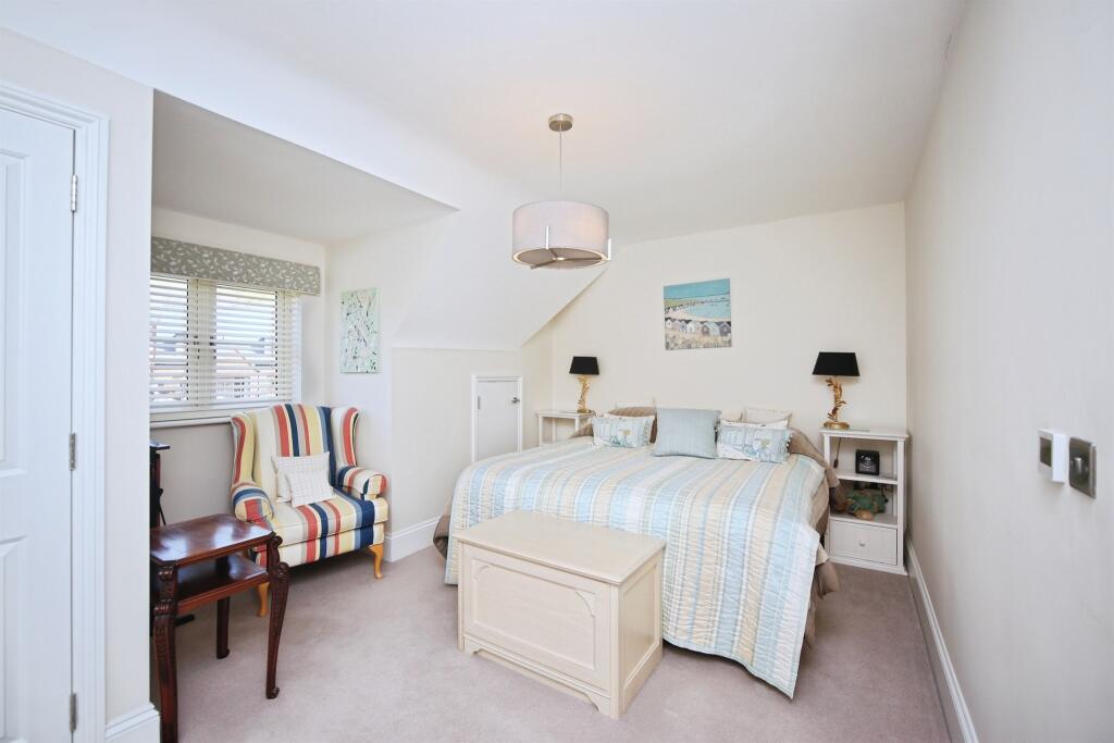 Additional image 22 of Larch Court, Great Alne, Alcester