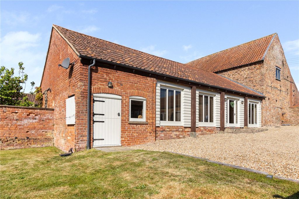 Additional image 28 of 5 bed bungalow for saleLincoln Road, Welton Le Wold, Louth, Lincolnshire LN11