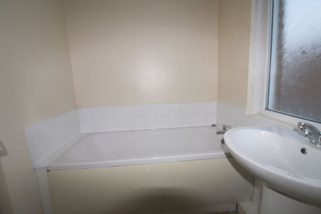 Additional image 6 of 2 bed flat for saleDebdon Road, Ashington NE63