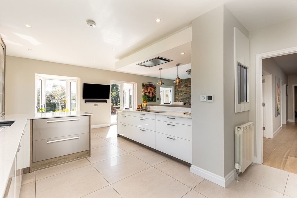 Additional image 7 of 5 bed detached house for saleLa Route De Noirmont, St Brelade JE3