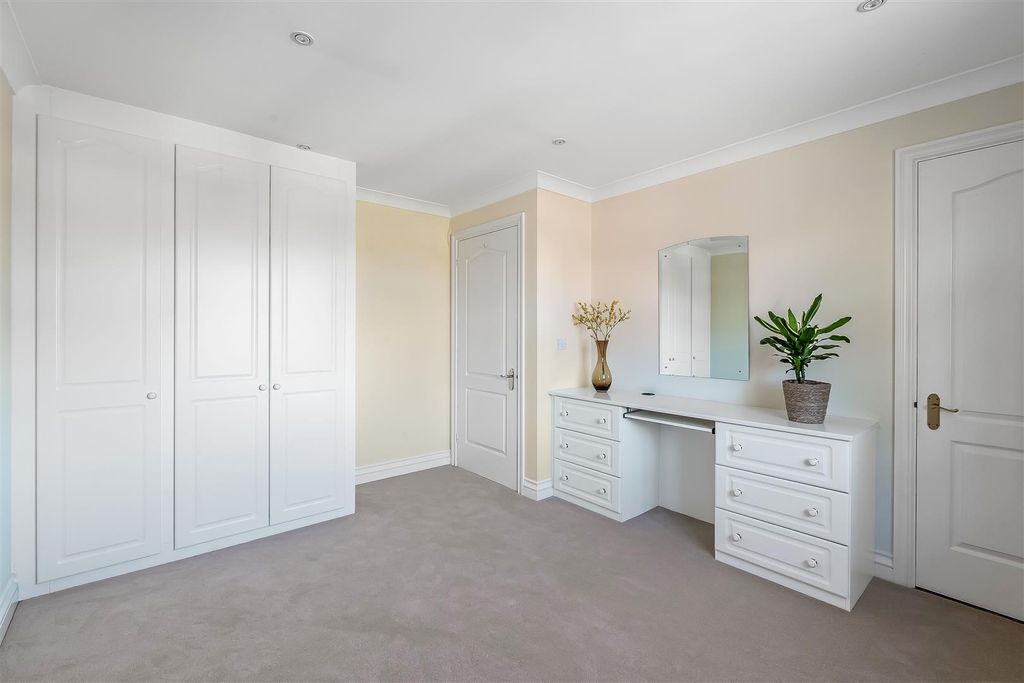 Additional image 12 of 2 bed flat for saleMarlborough Court, The Marld, Ashtead KT21