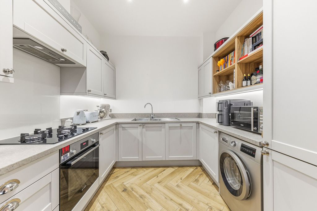 Additional image 7 of 2 bed end terrace house for saleBobbin Row, Leeds LS12
