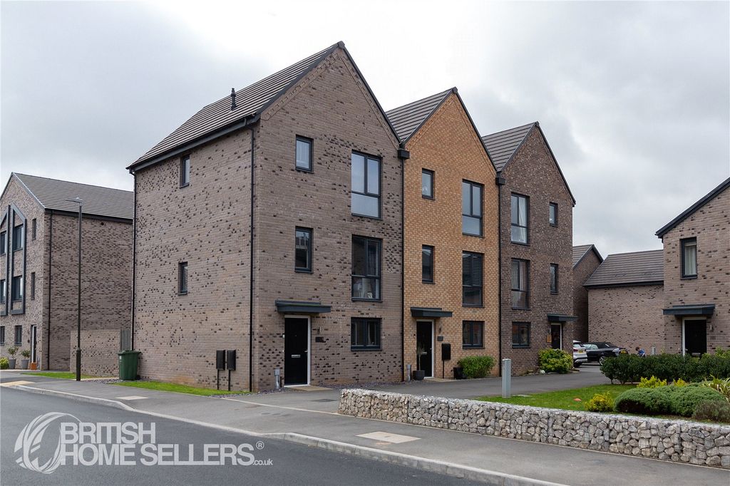 Additional image 31 of 4 bed end terrace house for saleWoodyard Avenue, Chesterfield, Derbyshire S41