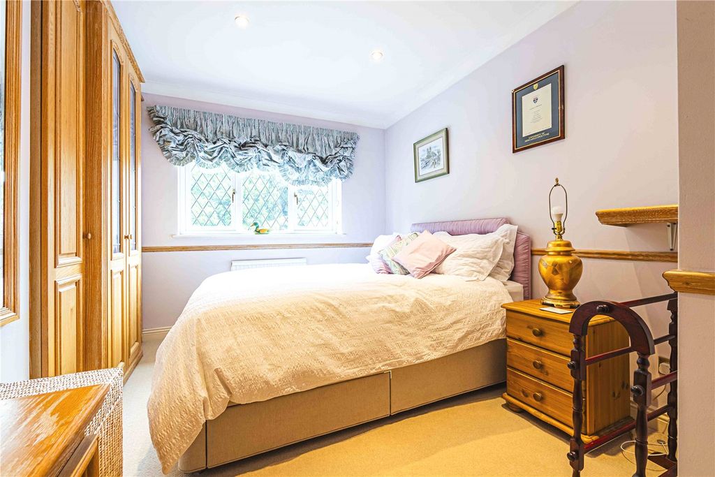 Additional image 19 of 5 bed detached house for saleThe Beech, Gravel Path, Berkhamsted, Hertfordshire HP4