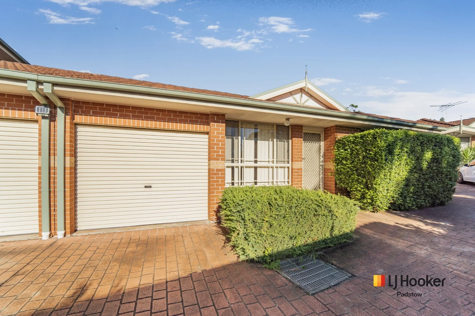 2/55 Maclauren Avenue, East Hills NSW 2213