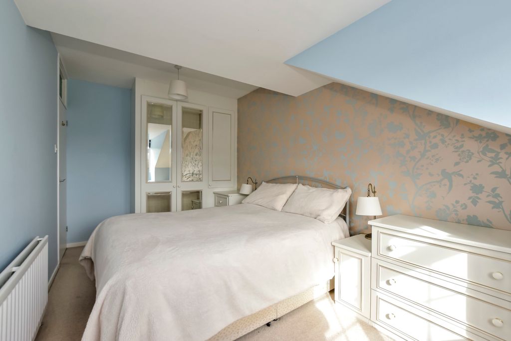 Additional image 13 of 4 bed semi-detached house for saleMargaret Close, Abbots Langley WD5