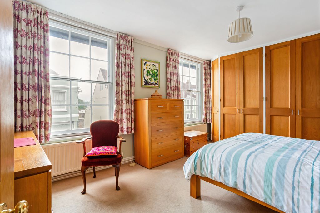 Additional image 9 of 4 bed terraced house for saleEast Street, Alresford SO24