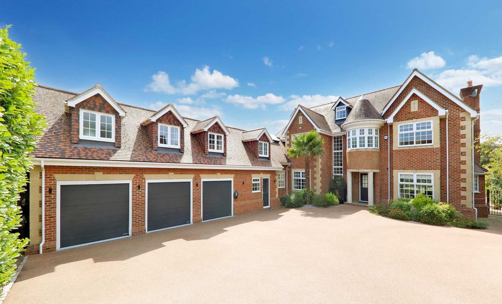 Additional image 29 of 6 bed detached house for salePriests Paddock, Knotty Green, Beaconsfield, Buckinghamshire HP9