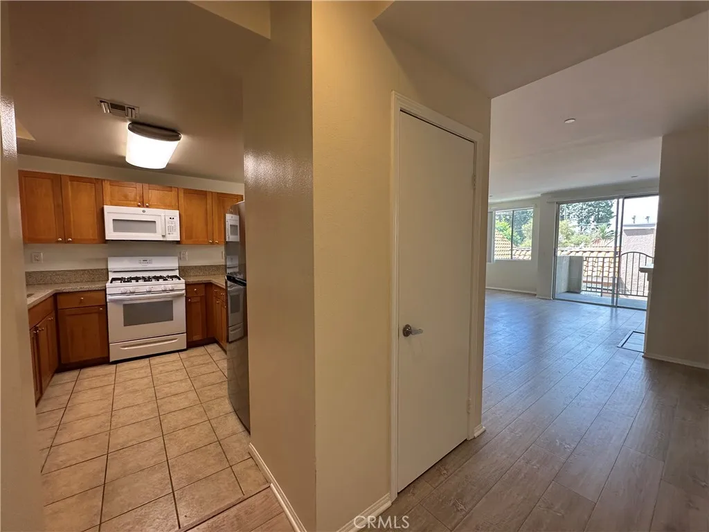 Additional image 22 of 7551 Jordan Ave Unit 304, Canoga Park, CA 91303