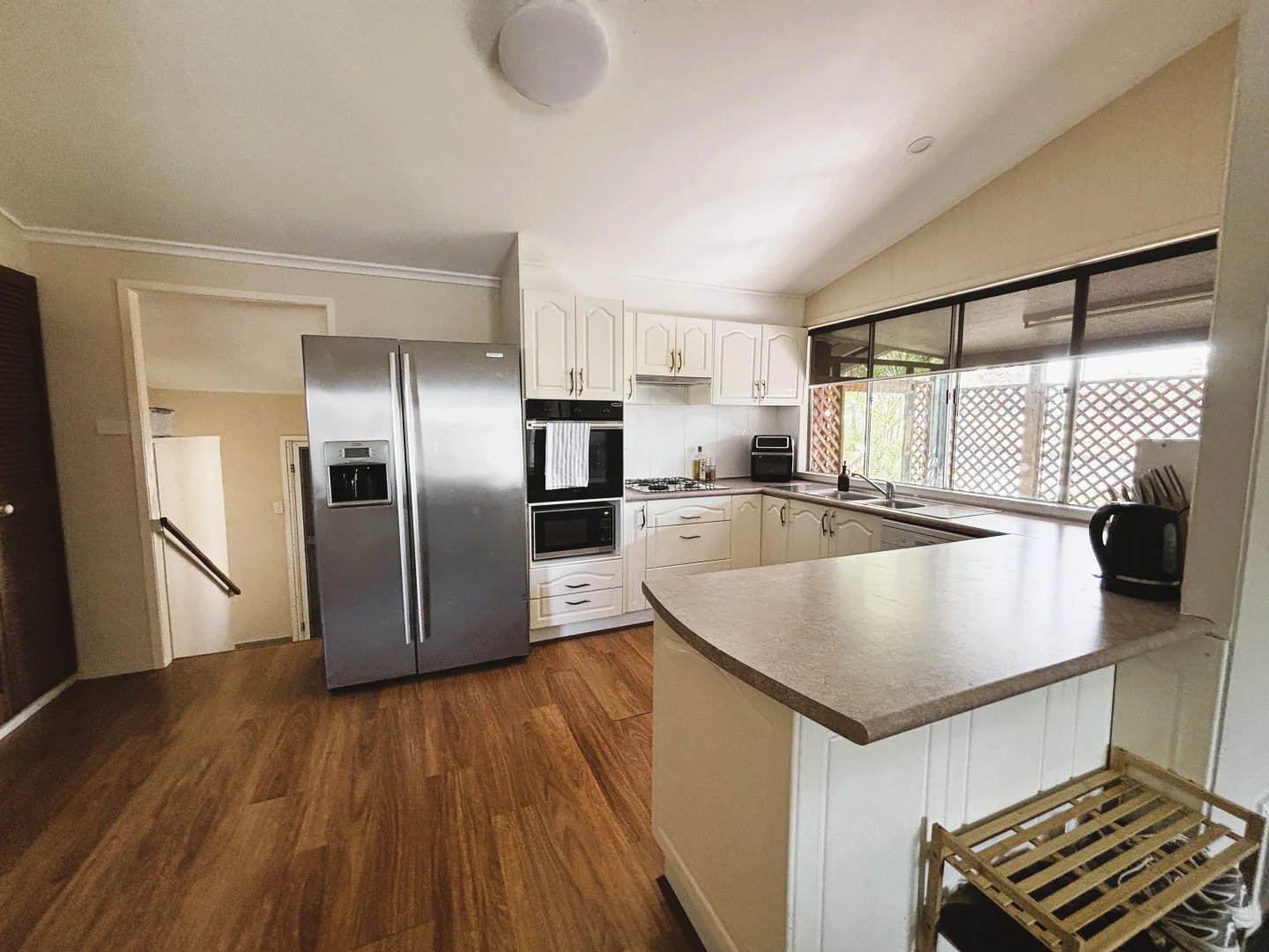 Additional image 3 of 521 Oxley Avenue, Redcliffe QLD 4020