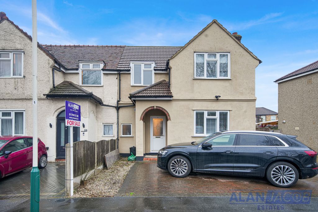 Additional image 14 of 3 bed end terrace house for saleBurnham Road, Romford RM7