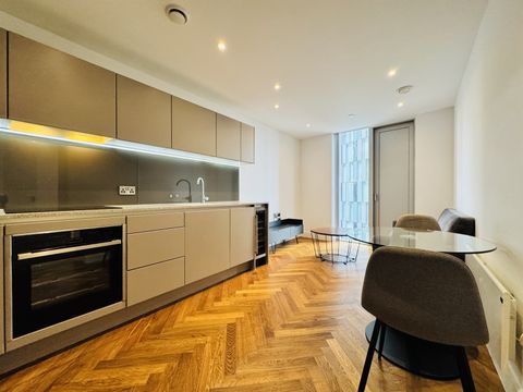 Deansgate Square South Tower, Owen Street, Manchester M15, New home