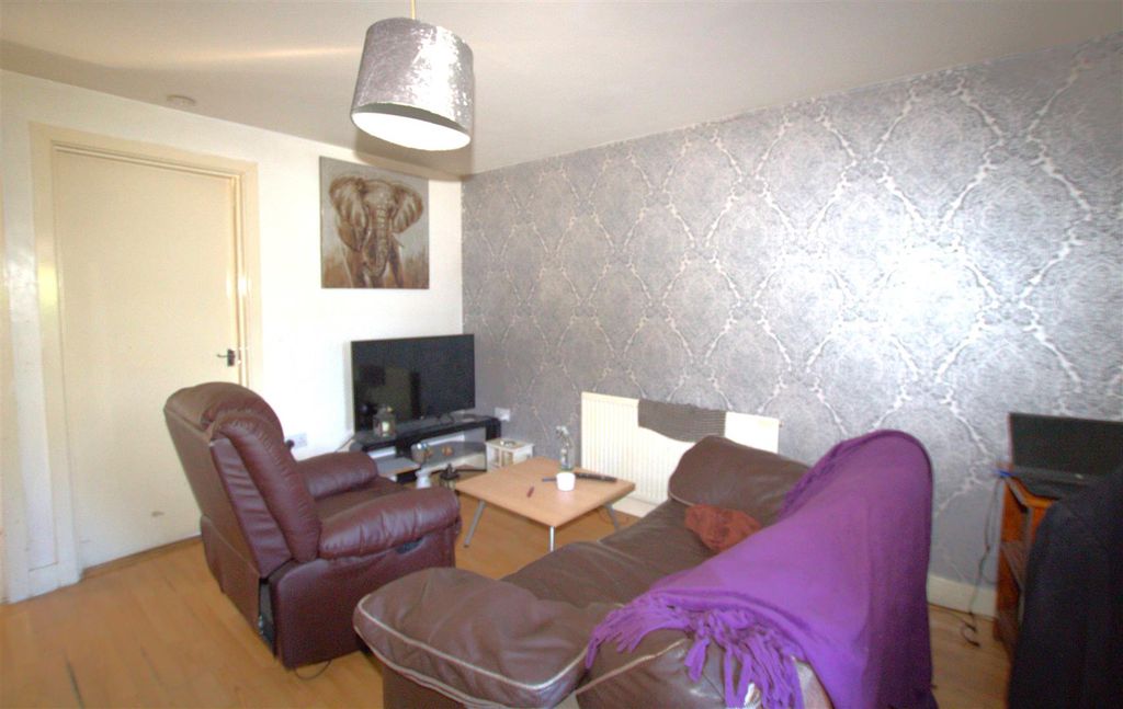 Additional image 2 of 2 bed flat for saleChippenham Road, Middlesbrough TS4