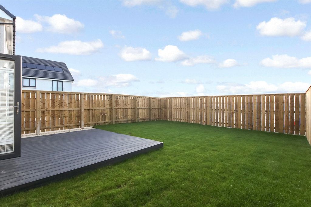 Additional image 10 of 3 bed semi-detached house for saleVictoria Park, Victoria Place, Airdrie ML6