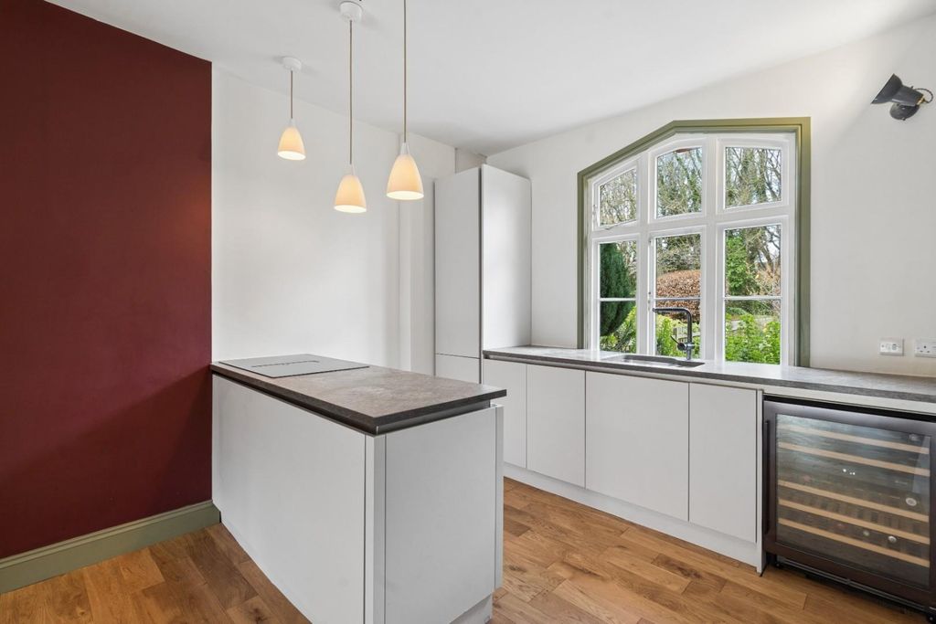 Additional image 3 of 3 bed terraced house for saleHigh Street, Old Amersham, Buckinghamshire HP7