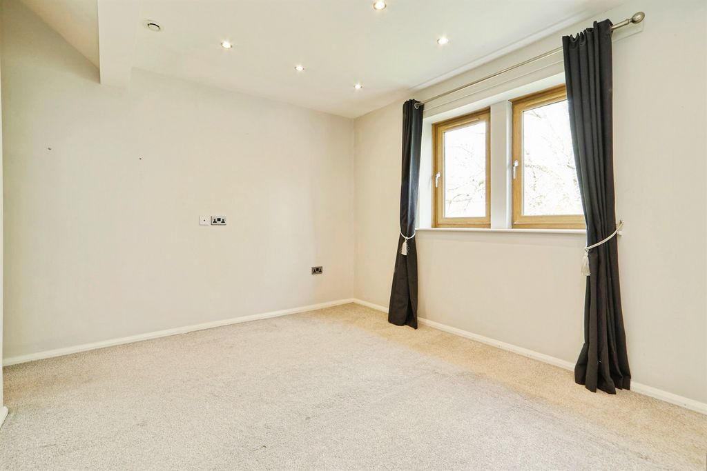 Additional image 4 of 2 bed flat for saleThe Green, Bingley BD16