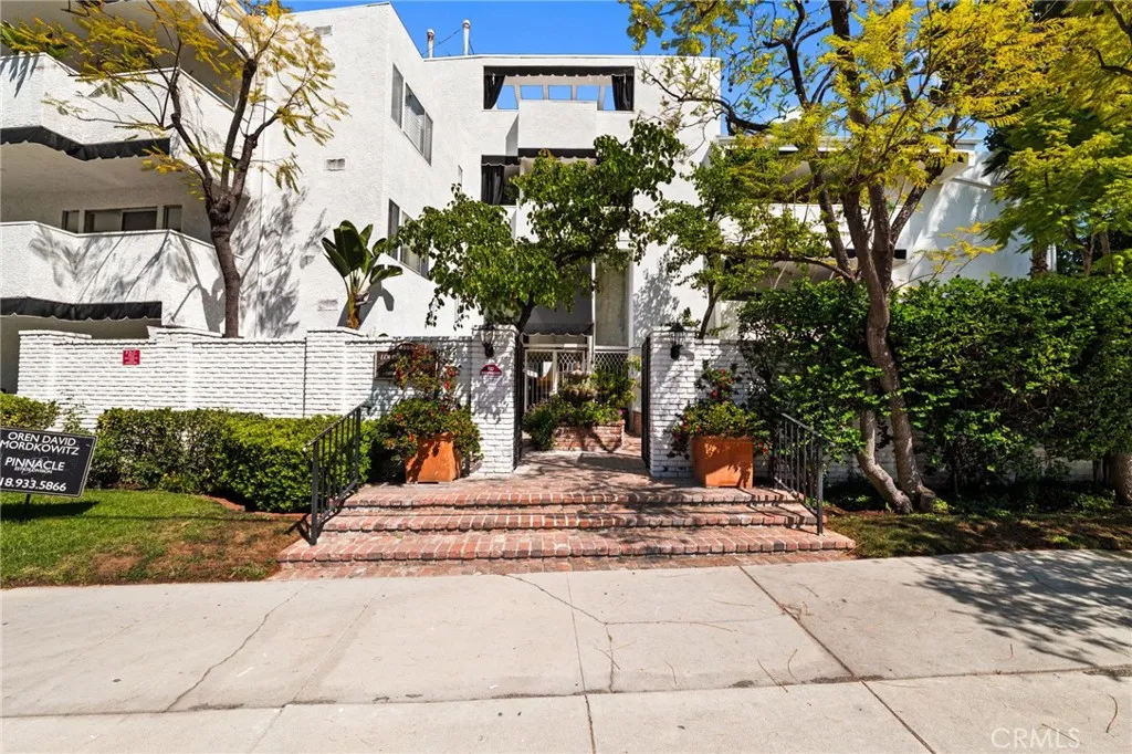Additional image 2 of 4950 Louise Ave Unit 304, Encino, CA 91316