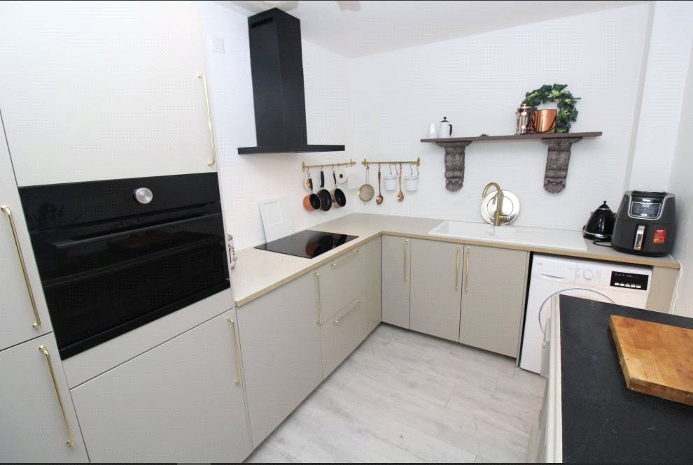 Additional image 3 of 1 bed flat for saleBrook Lane, Alderley Edge, Cheshire SK9