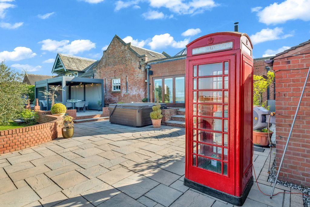 Additional image 45 of 4 bed barn conversion for saleHome Farm Courtyard, Castle Donington, Derby DE74