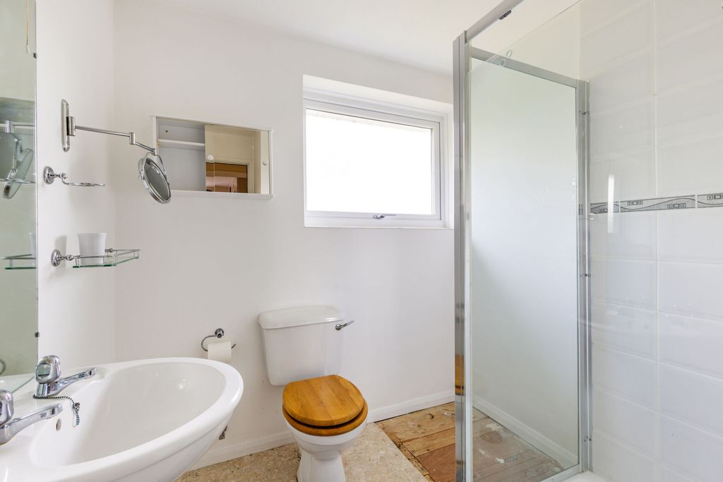 Additional image 10 of 4 bed detached house for saleWhitedown Lane, Alton GU34