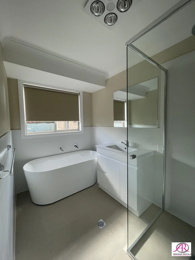 Additional image 7 of 8 Fiona Place, Armidale NSW 2350