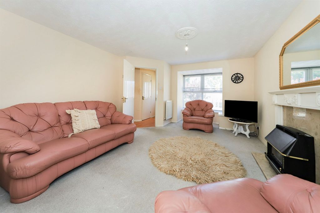 Additional image 4 of 3 bed detached house for saleConstantine Way, Bilston WV14