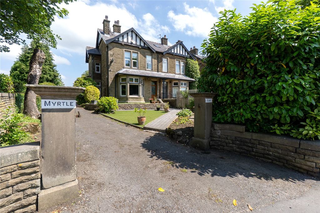 6 bed semi-detached house for saleGisburn Road, Barnoldswick, Lancashire BB18