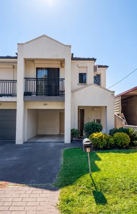 7 Harden Street, Canley Heights NSW 2166