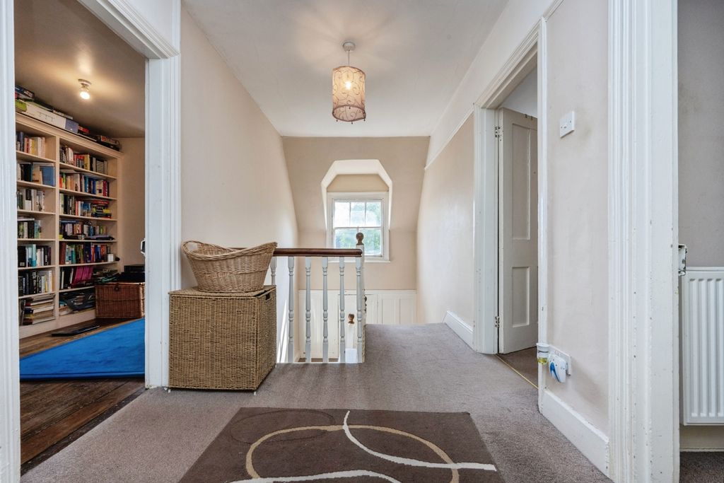 Additional image 19 of 11 bed detached house for saleLansdowne Road, Bedford, Bedfordshire MK40