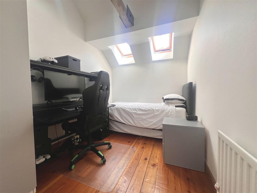 Additional image 25 of 4 bed barn conversion for saleHay Green Lane, Birdwell, Barnsley S70