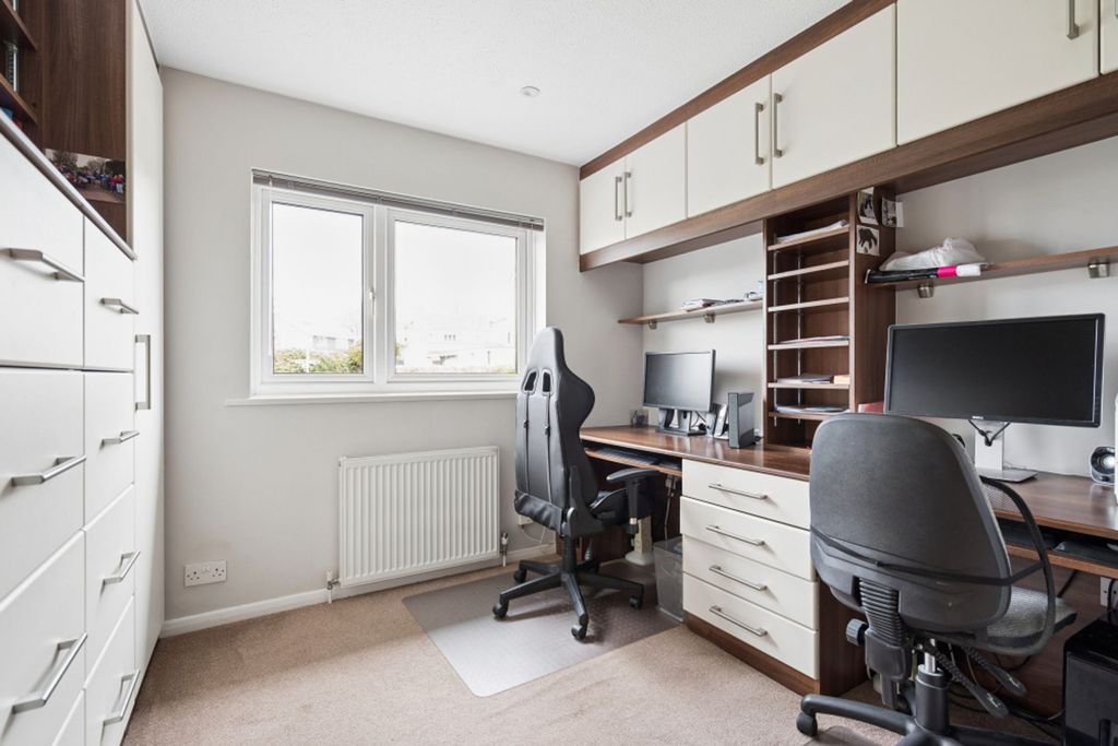 Additional image 16 of 4 bed link detached house for saleLower Tail, Carpenders Park, Watford WD19