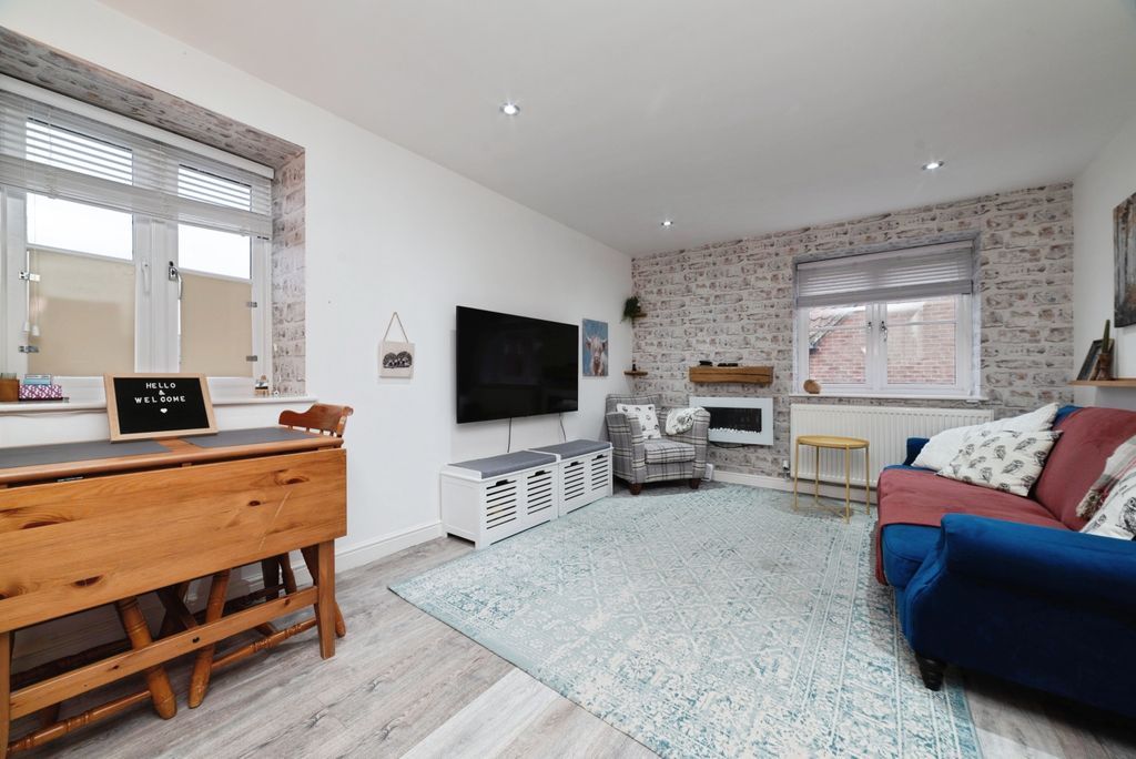 Additional image 5 of 1 bed flat for saleWalkergate, Beverley HU17
