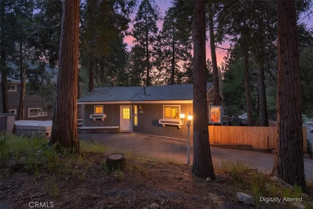 770 Berne Dr, Crestline, CA 92325 photo 2
