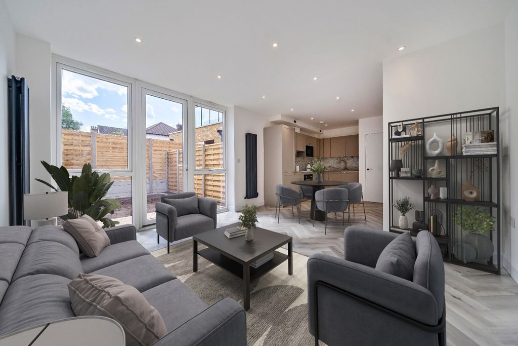 Additional image 6 of 7 bed detached house for saleLion Road, Bexleyheath, Kent DA6