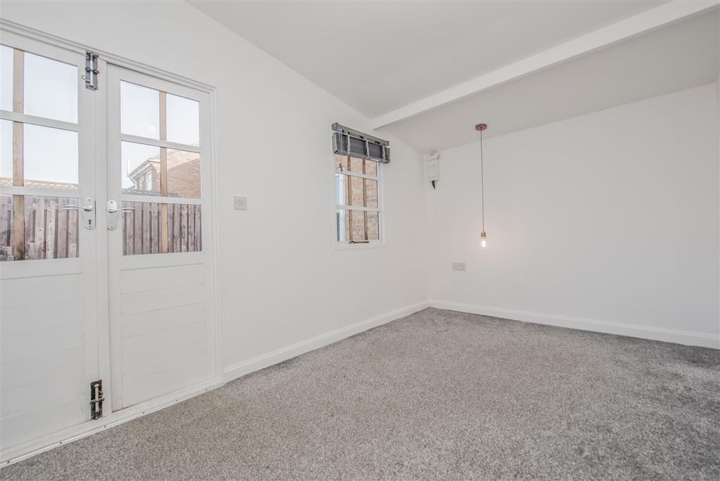 Additional image 22 of 3 bed semi-detached house for saleWindmill Court, Lower Wortley, Leeds LS12