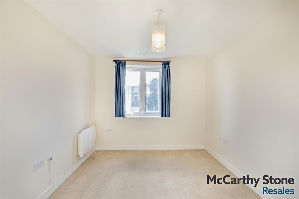 Additional image 7 of 2 bed flat for saleGordon Court, Flood Lane, Bridport DT6