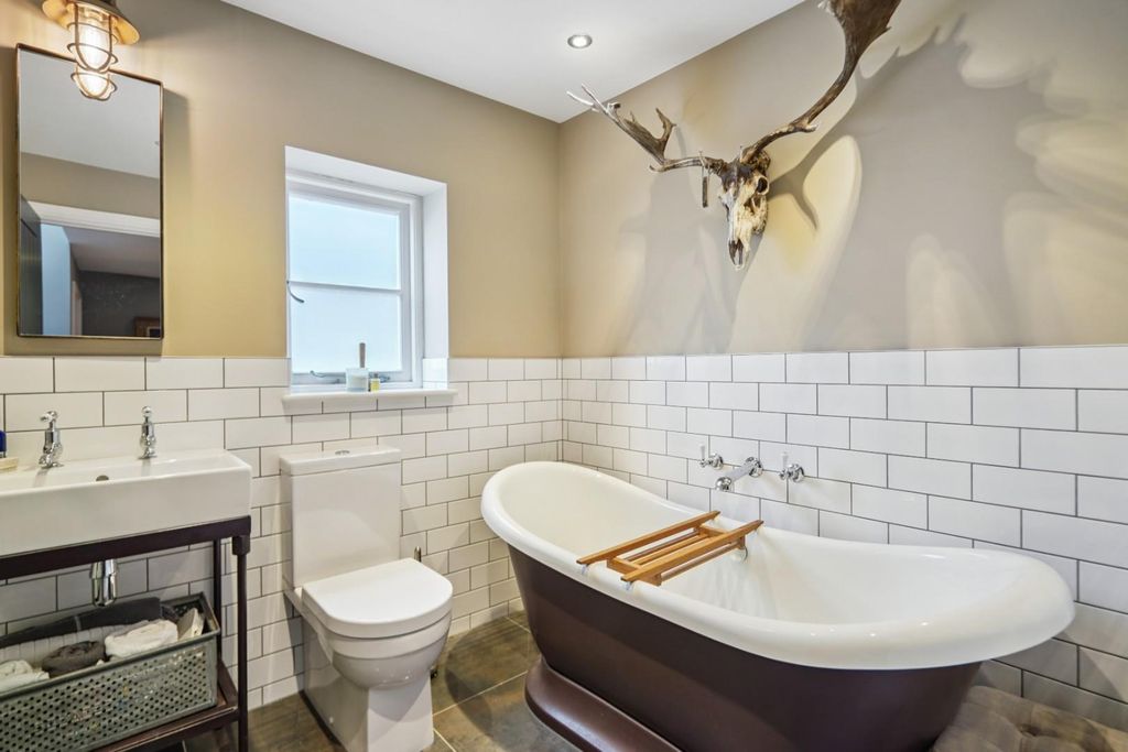 Additional image 21 of 4 bed detached house for saleWhielden Street, Old Amersham, Buckinghamshire HP7
