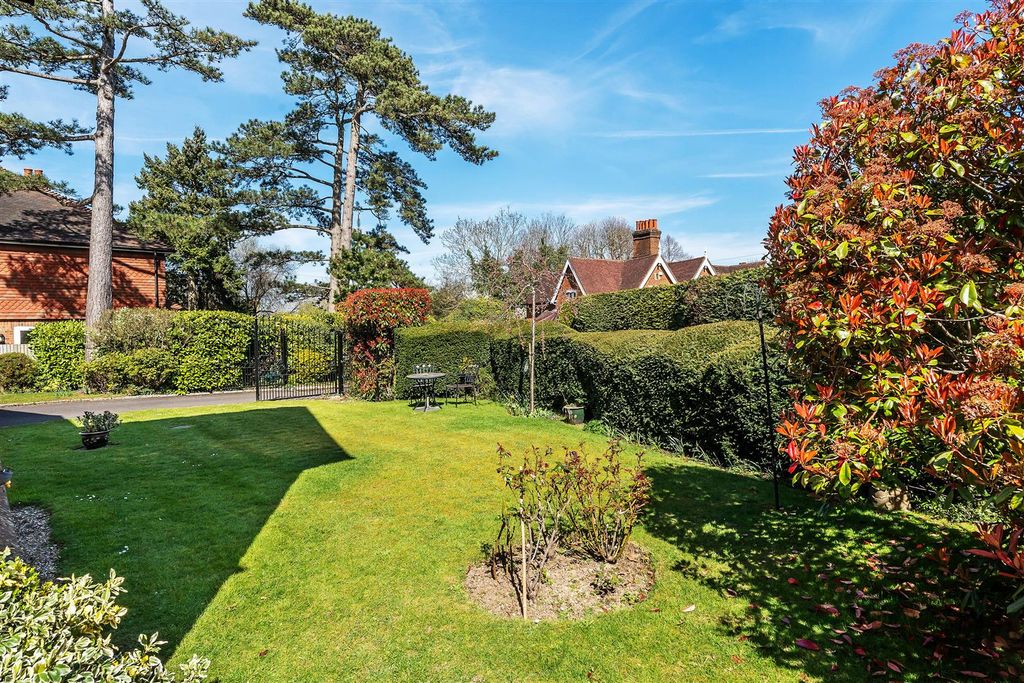 Additional image 4 of 2 bed flat for saleMarlborough Court, The Marld, Ashtead KT21